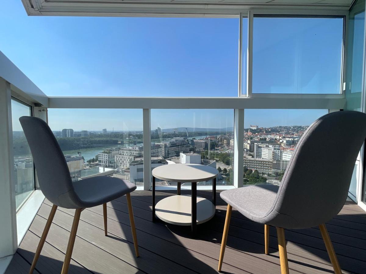 Sag Panorama Apartment 3 Rooms 19Th Floor Great View Free Parking Bratislava Exterior foto